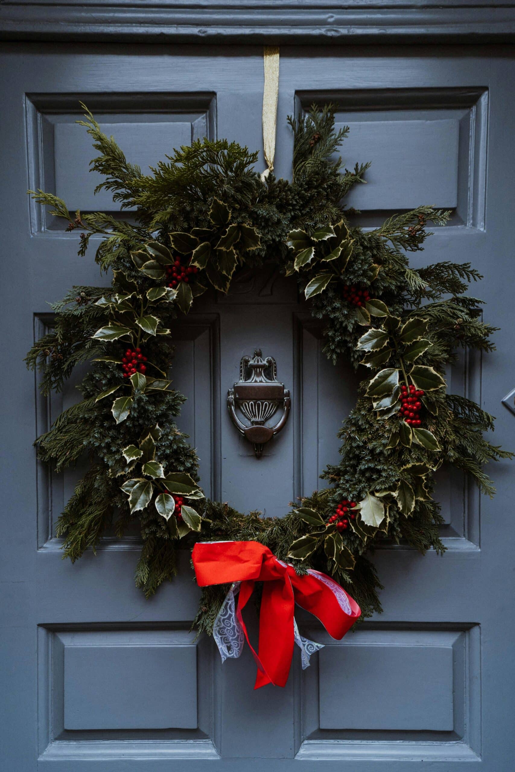 9 Christmas Hacks You Need to Know