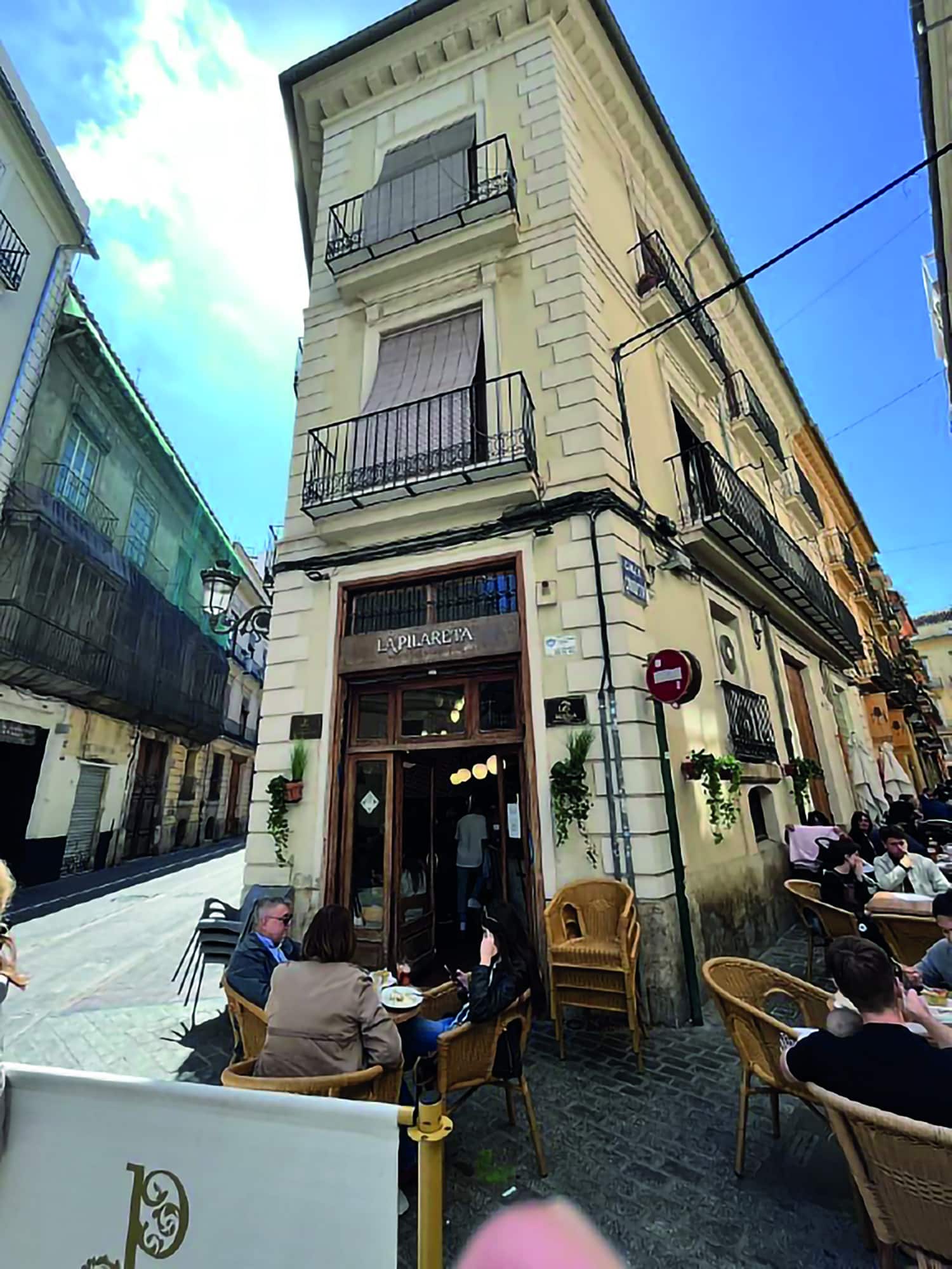 La Pilareta is a historical bar in the centre of Valencia that has been around since the early 1900’s.