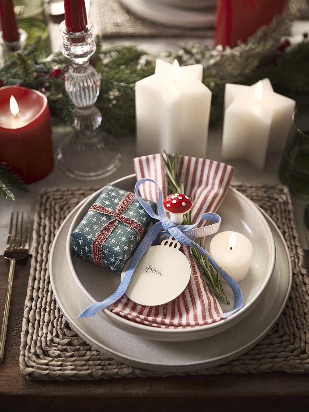 4. Chic Linens